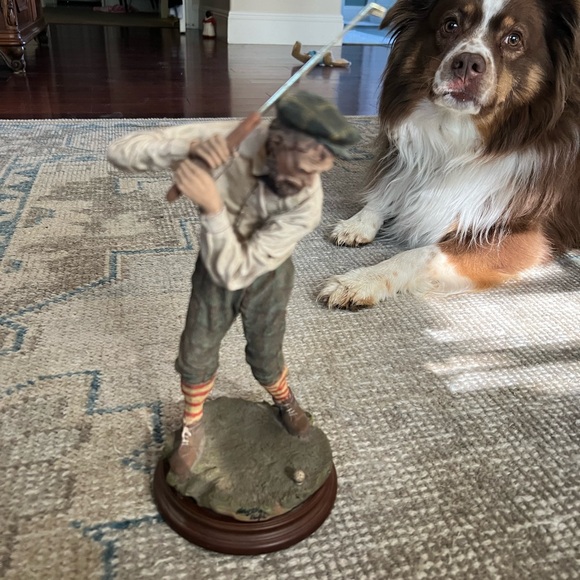 Handsome Golfer Statue From St.Andrews Man Cave Decor Great Gift - Picture 7 of 10